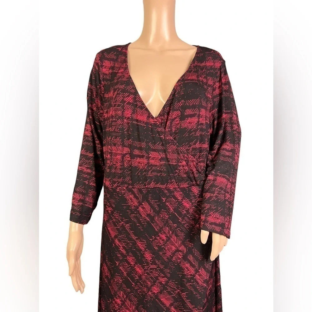 TORRID Womens 1X Red Black Abstract Plaid Long Sleeve Surplice Neck Wrap Dress - Picture 4 of 15